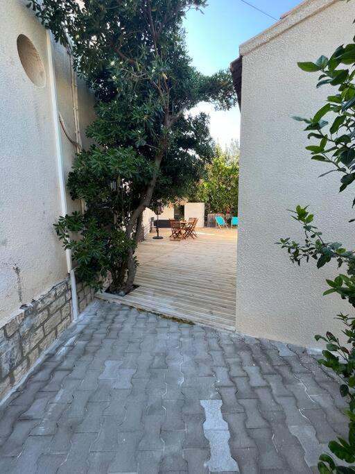 "Le Nature" Camargue Jardin Arles Esterno foto